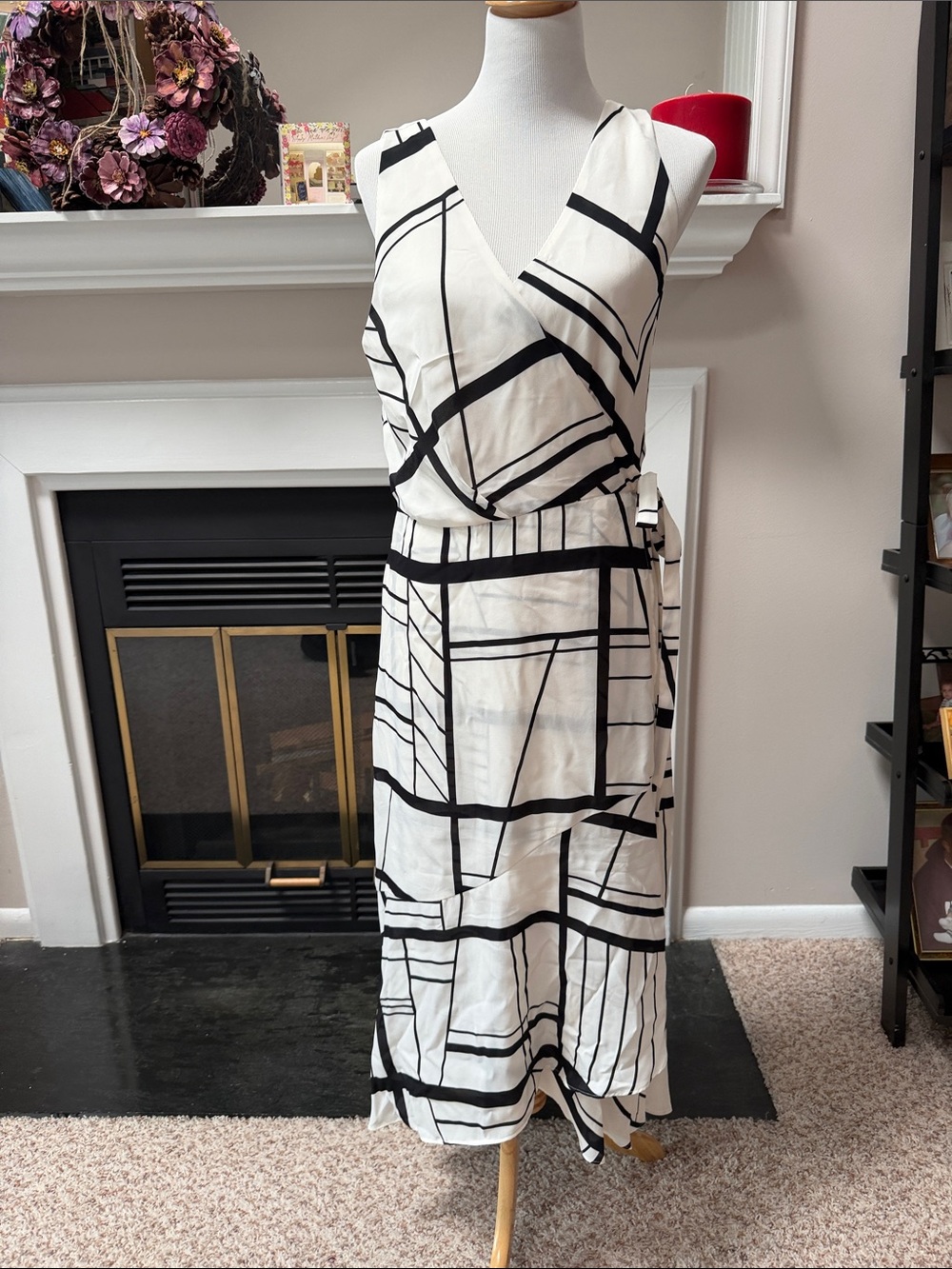 Banana Republic Black & White Geometric Midi Wrap Dress
